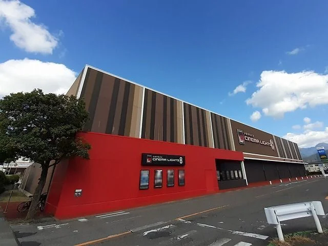 松本シネマライツ８まで1100m