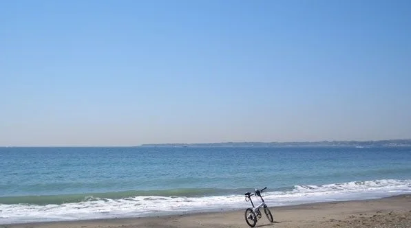 秋谷海岸まで623m