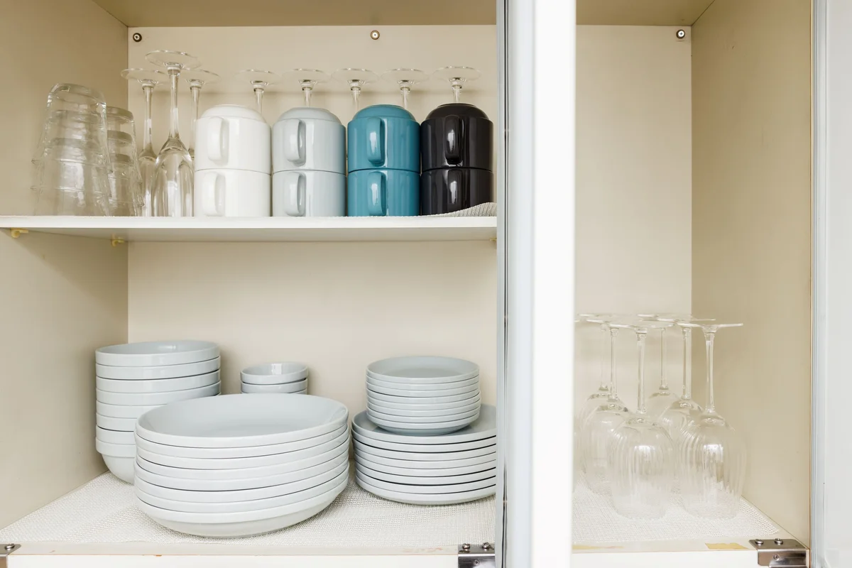 コップと食器類一式