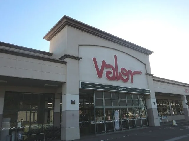 バロー岩田店まで1600m