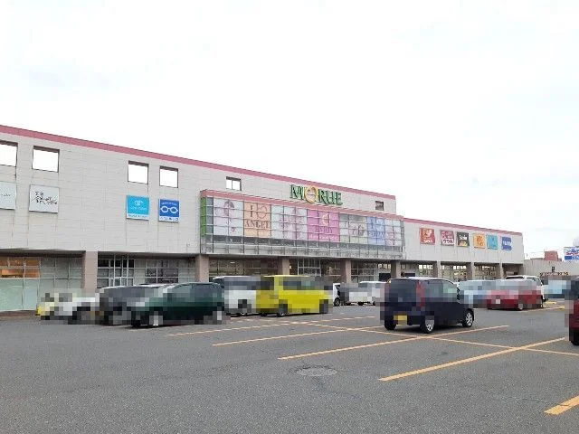 モルエショッピングモールまで3500m