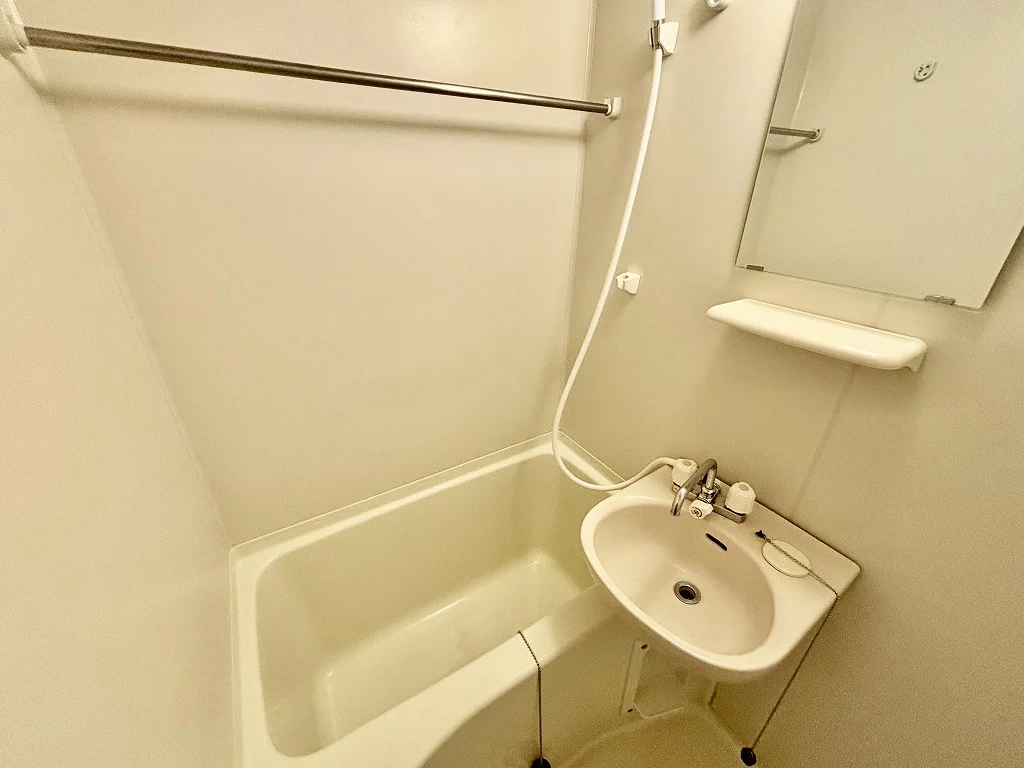 設備・仕様は号室により異なる為、現況を優先いたします。