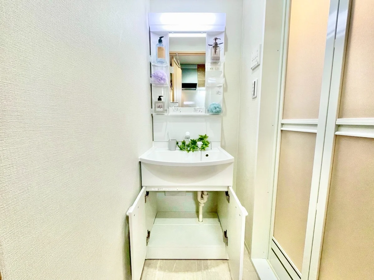 ※撮影用の観察植物・食器調理器具・雑貨類等はございません。※写真は現況優先