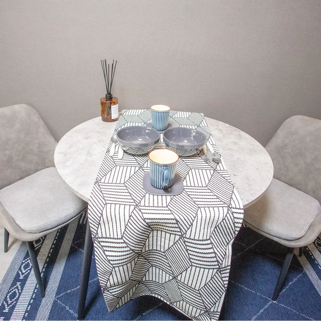 ダイニングテーブル