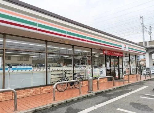 セブンイレブン尾上町店まで500m