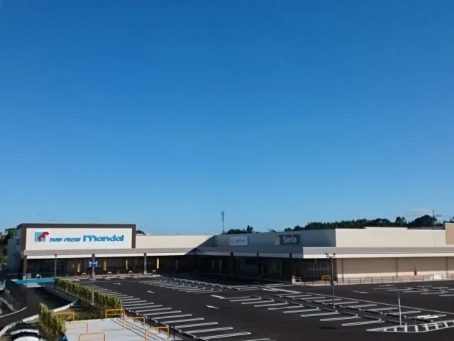 万代様まで1300m