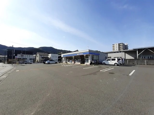 ローソン 高知神田店まで650m