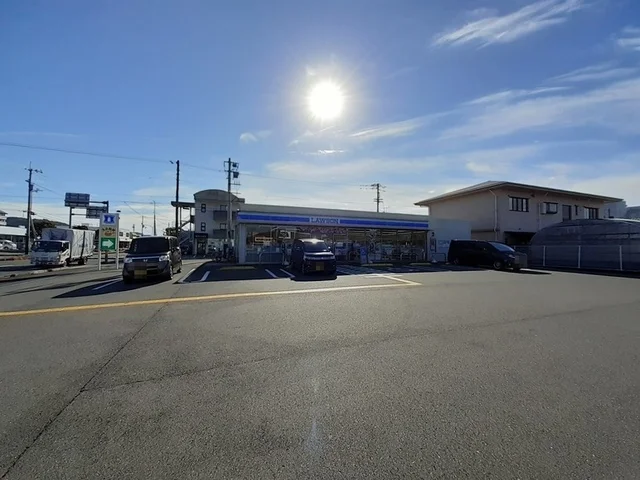 ローソン 高知潮新町二丁目店まで290m