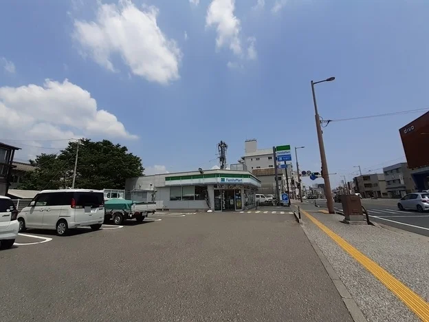 ファミリーマート高知旭町店まで450m