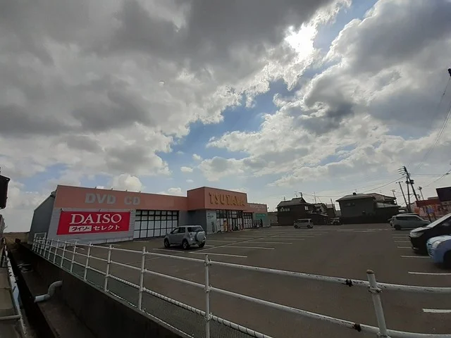 TSUTAYA巻店まで55m