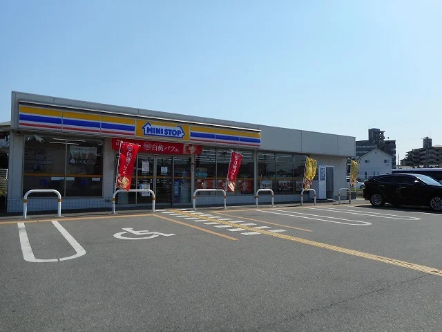 ミニストップ明石魚住店まで900m