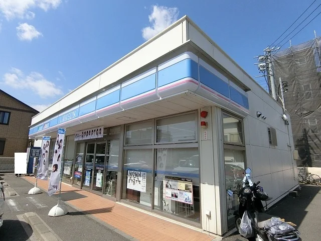 ローソン 大垣鶴見町店まで107m