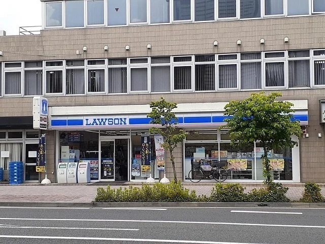 ローソン上丸子山王町店まで140m