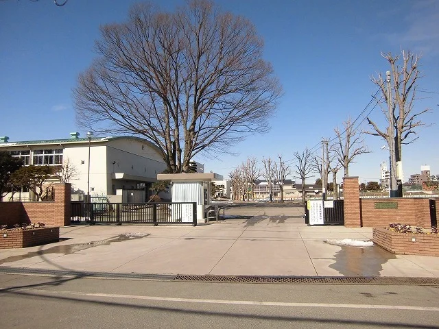 宇都宮大学附属中学校・小学校まで130m