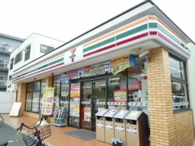 セブンイレブン昭和町店まで300m