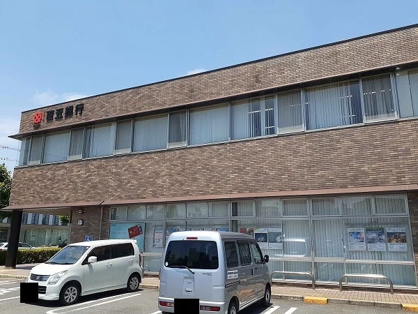 百五銀行白子支店まで364m