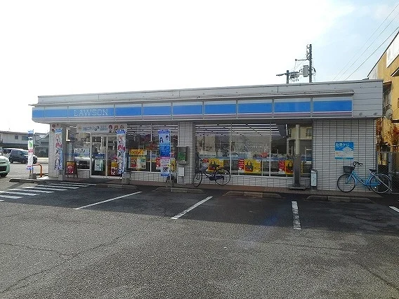 ローソン神辺十三軒屋店まで500m