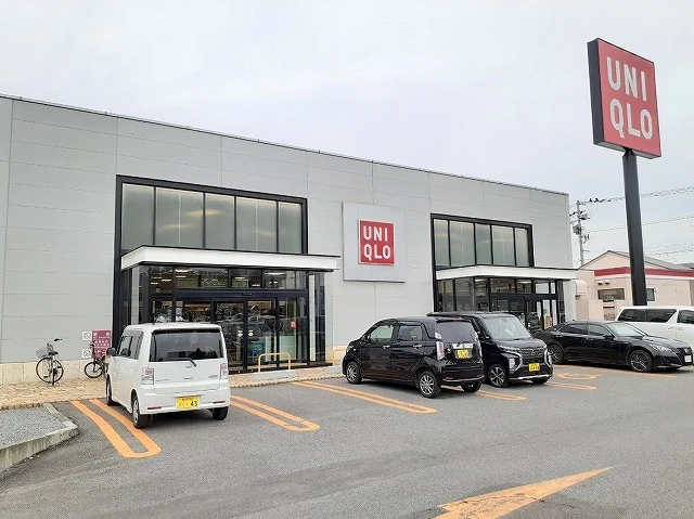 ユニクロ旭川旭町店まで600m