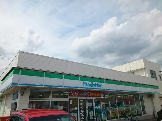 ファミリーマート 春日井篠木店まで500m