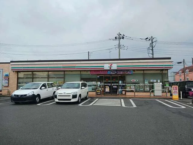 セブンイレブンまで850m