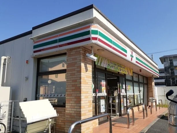 セブンイレブンまで350m