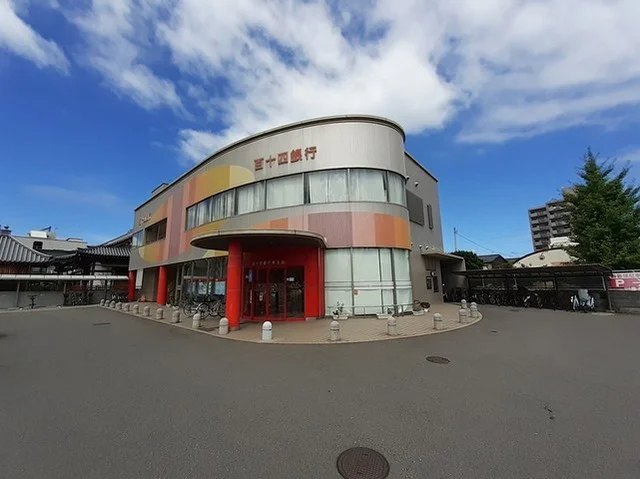 百十四銀行東支店さんまで1400m