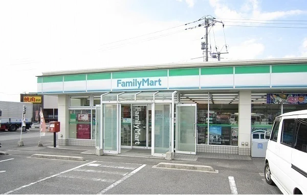 ファミリーマート東出雲IC店まで900m