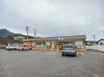 セブンイレブンまで450m