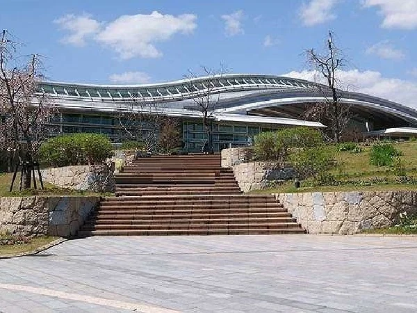 吉野ヶ里歴史公園まで1600m