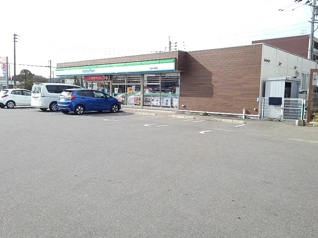 ファミリーマート久留米小森野店まで520m