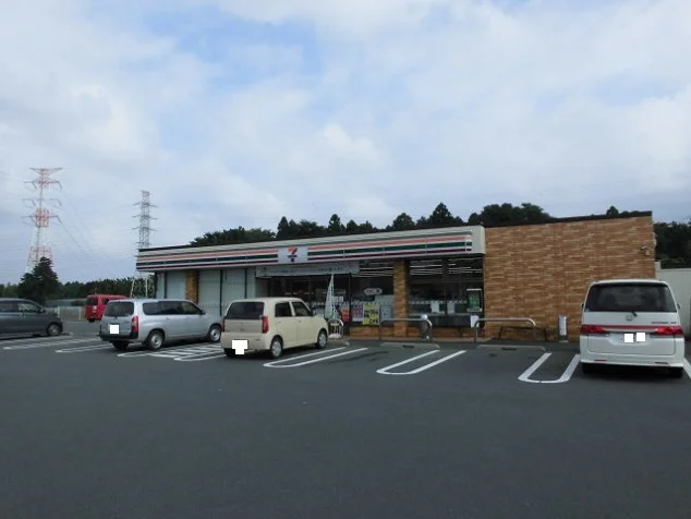 セブンイレブンまで290m