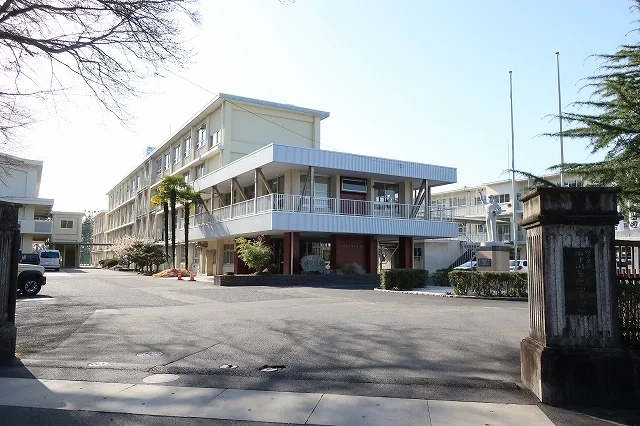 中津川工業高校まで900m