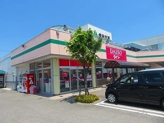 ダイソー今治鳥生店様まで250m