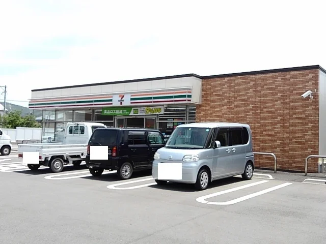 セブンイレブン串間本町店まで600m