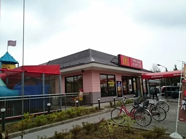 マクドナルドまで500m