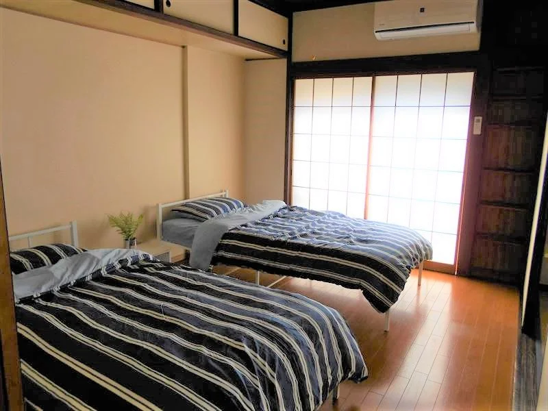 洋室:ベット2台ご用意