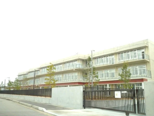 戸板小学校まで1000m