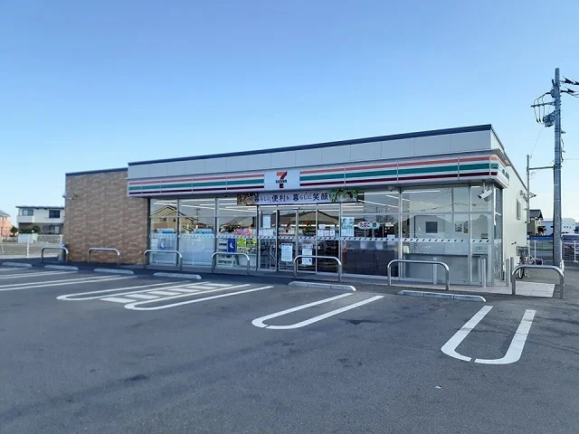 セブンイレブン水海道中妻店まで710m