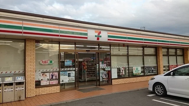 セブン-イレブン 木更津金田東まで350m