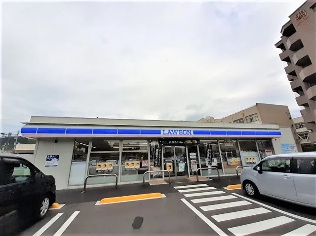 ローソン丸亀土器町西五丁目店まで550m