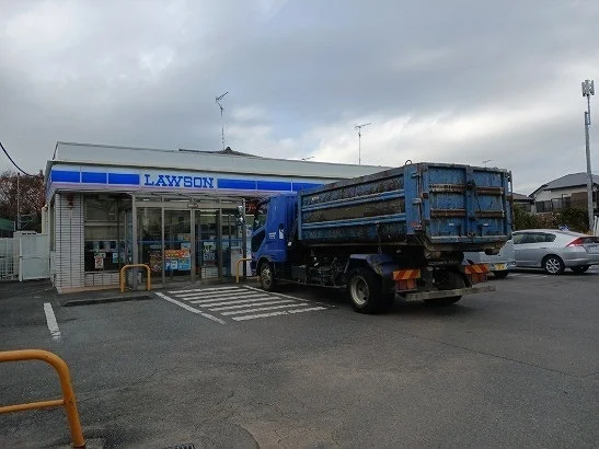 ローソンまで950m