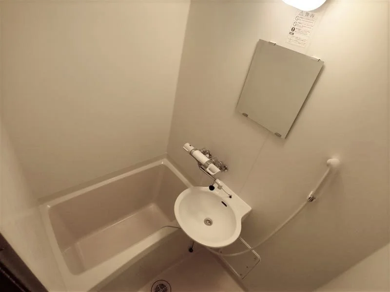 設備・仕様は号室により異なる為、現況を優先致します。