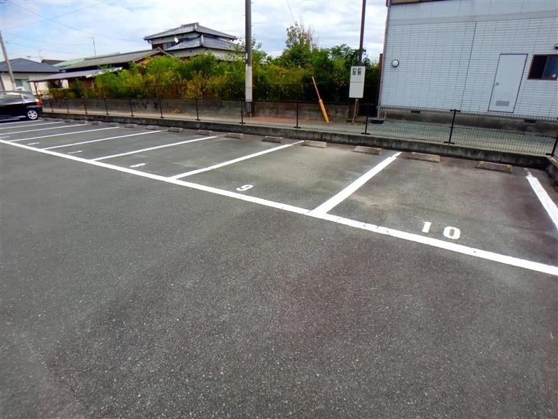 設備・仕様は号室により異なる為、現況を優先致します。