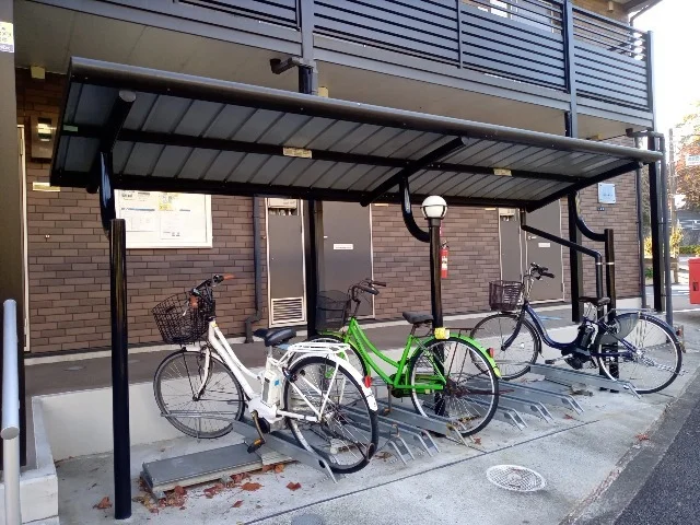駐輪場　原付＆自転車のみ駐輪可能