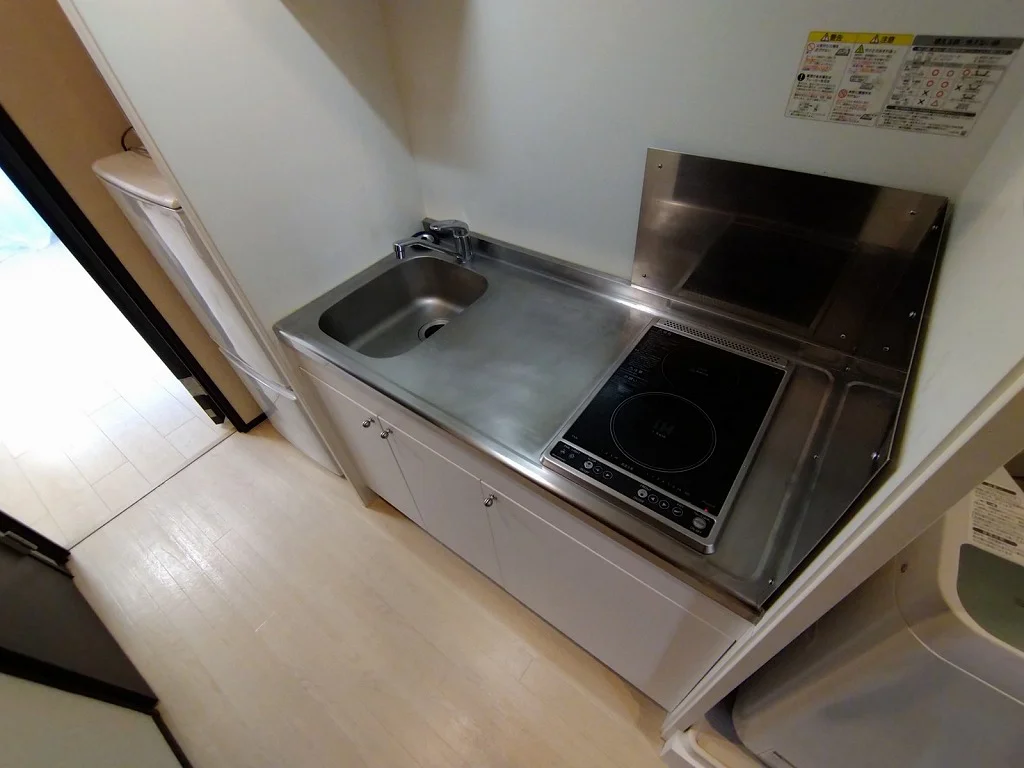 シングルレバー設置　シンク広めです♪