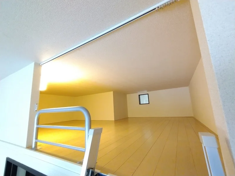 ロフト（玄関側）