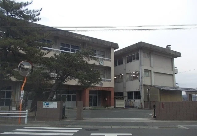 福島市立大森小学校まで750m