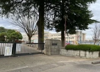 大田原小学校まで1700m