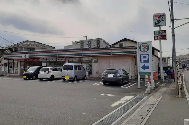 セブン　さいたま二ツ宮店まで700m