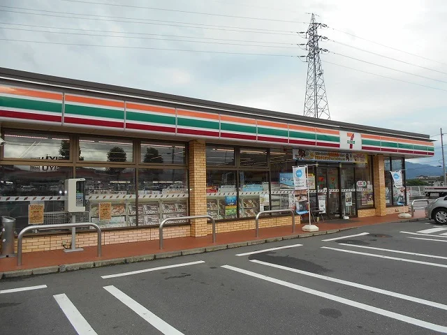 セブンイレブン　駒ヶ根古田切店まで300m